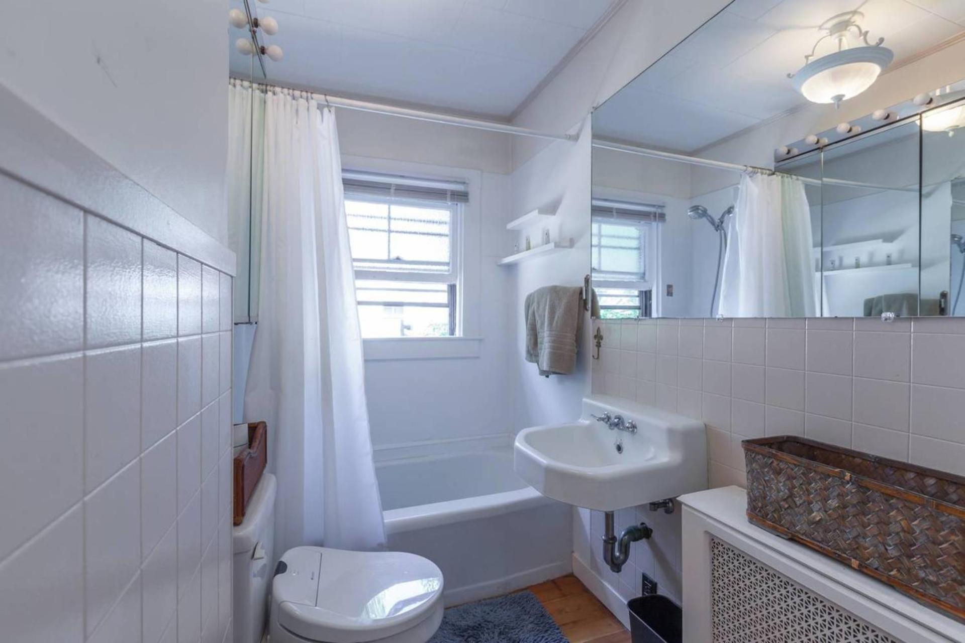 Charming Harvard Victorian Кембридж Экстерьер фото