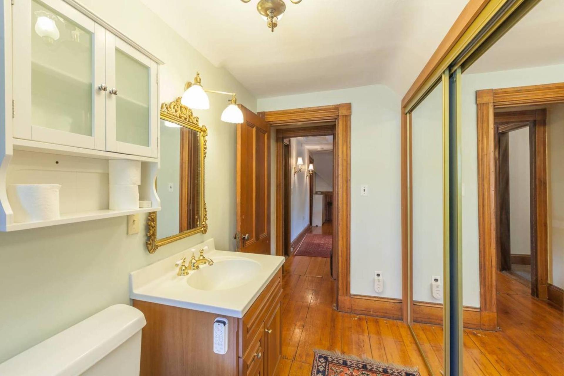 Charming Harvard Victorian Кембридж Экстерьер фото